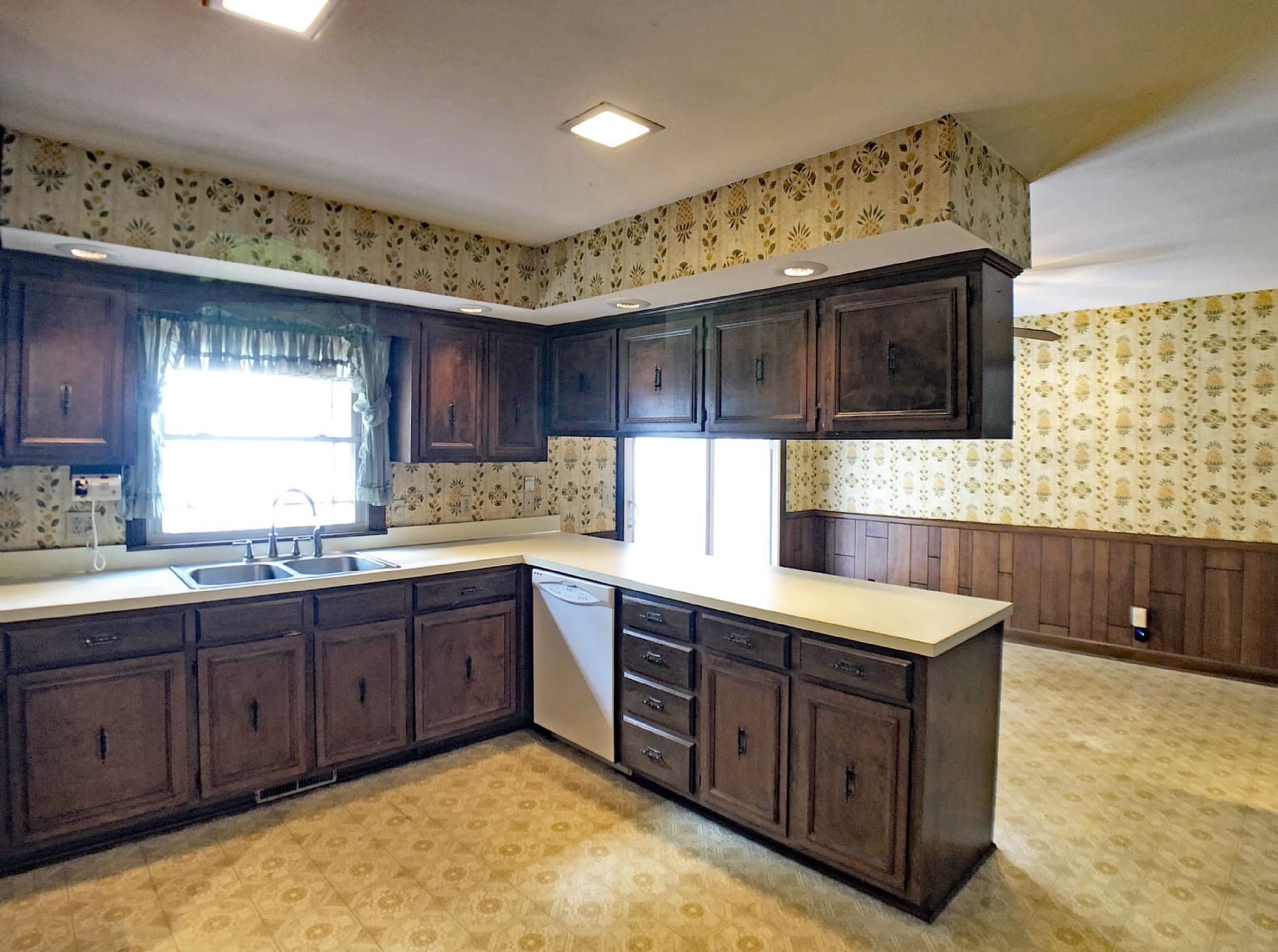 Kitchen with Eat In Area Kitchen with Eat In Area